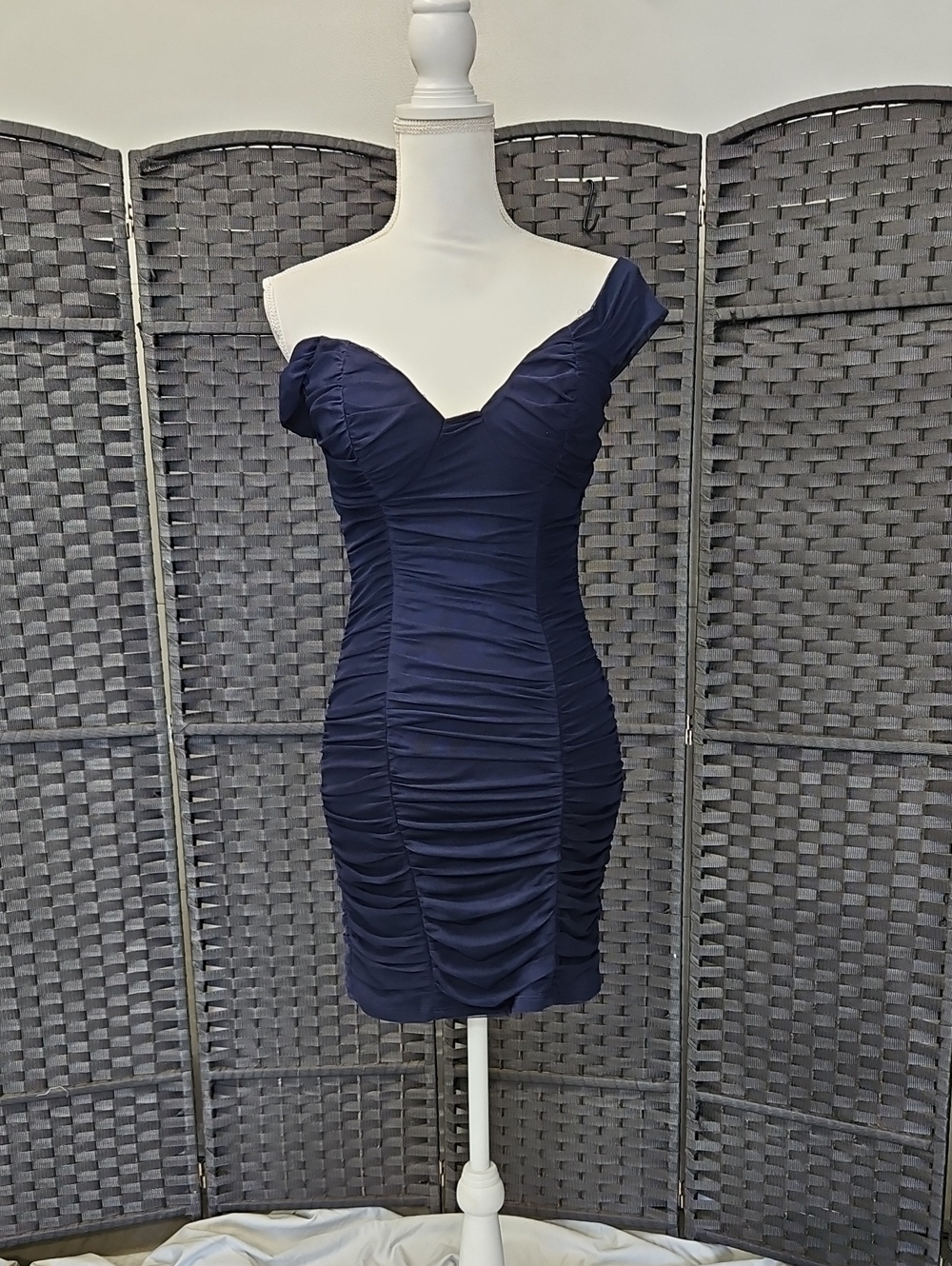 Navy Ruched Off-Shoulder Bodycon Dress